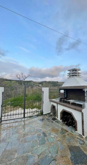 Villa Eftychia Serene Getaway With Hot Tub In A Quiet Location Kissamos Exterior photo